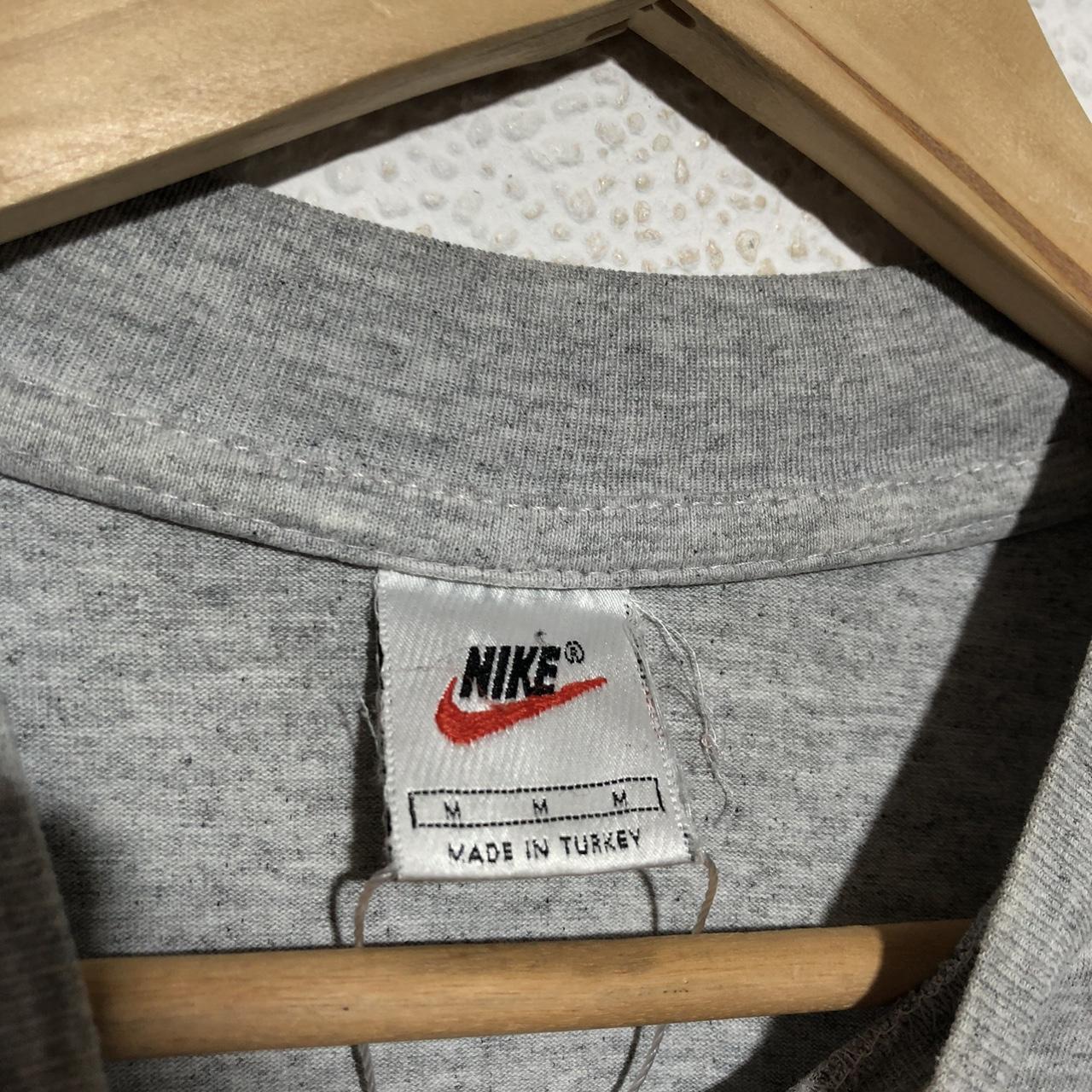 Vintage 90s Grey Nike T Shirt - Medium