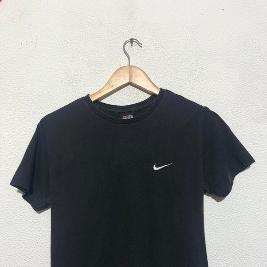 Vintage 90s Black Nike T Shirt - Women’s Medium