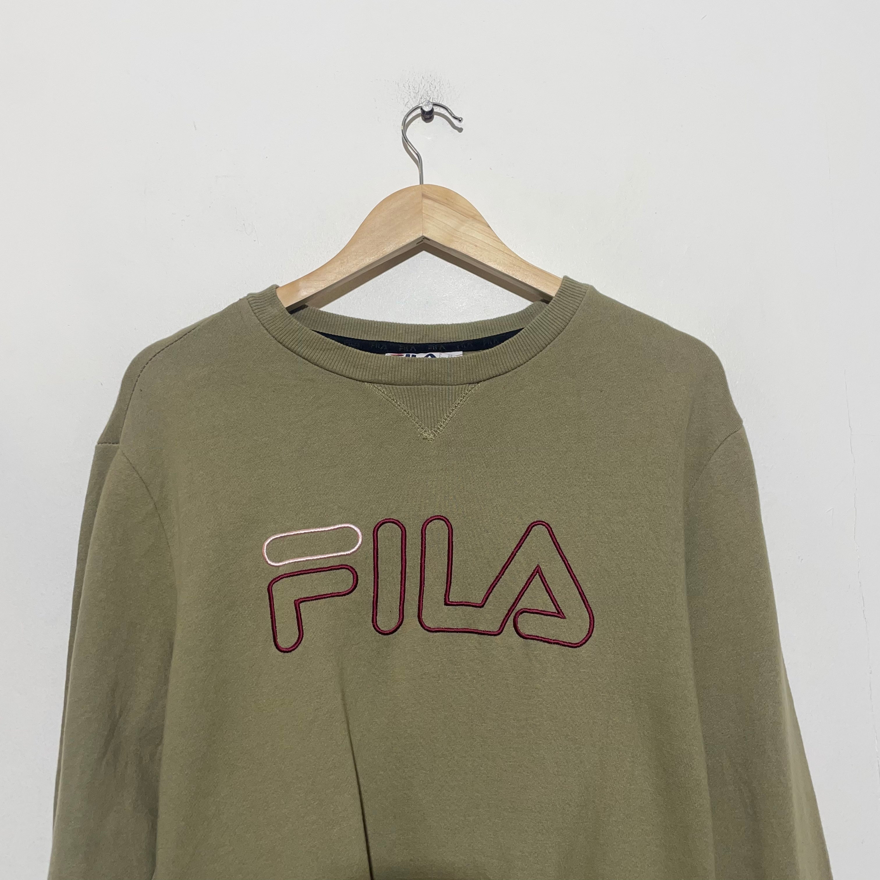 Beige hot sale fila sweatshirt